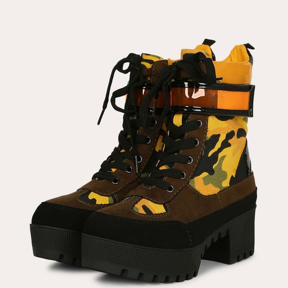 NEW🔥Camo Combat Booties Lace Up Lug Sole Med Heel - Picture 3 of 7